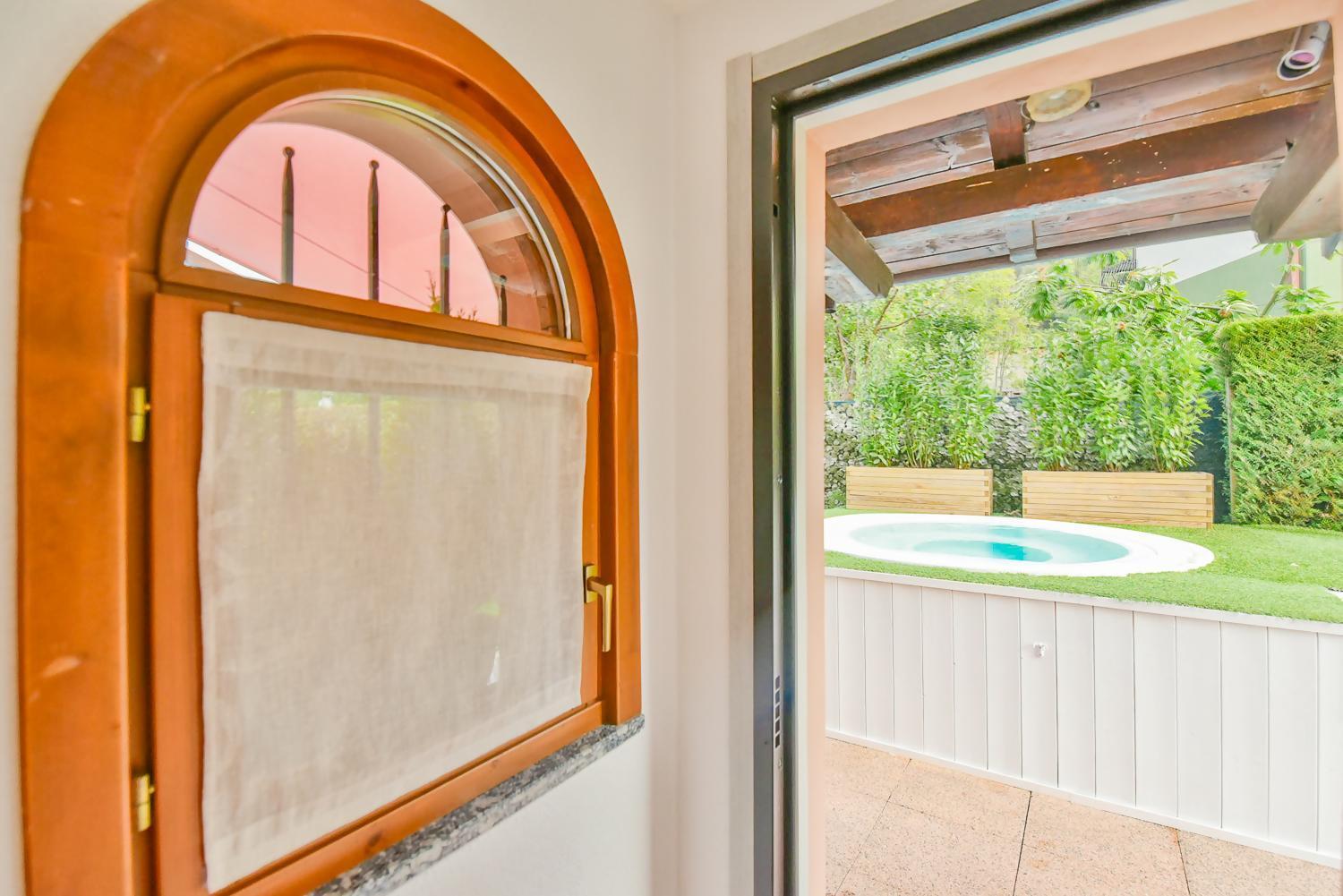Jane E Jolie Holiday Home Private Swimming Pool 발브로나 외부 사진