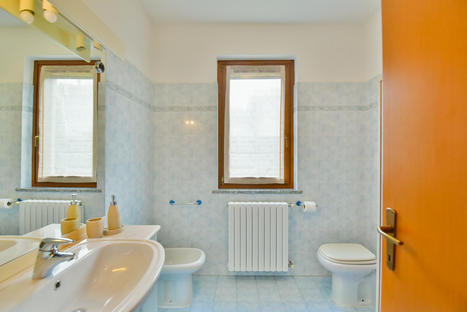 Jane E Jolie Holiday Home Private Swimming Pool 발브로나 외부 사진
