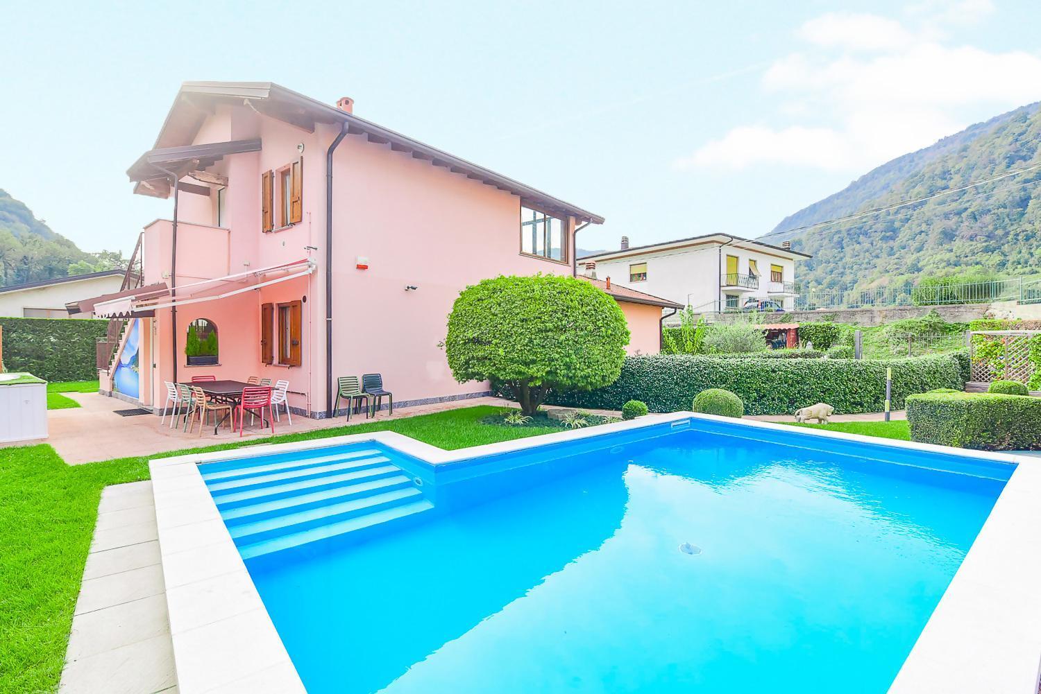 Jane E Jolie Holiday Home Private Swimming Pool 발브로나 외부 사진