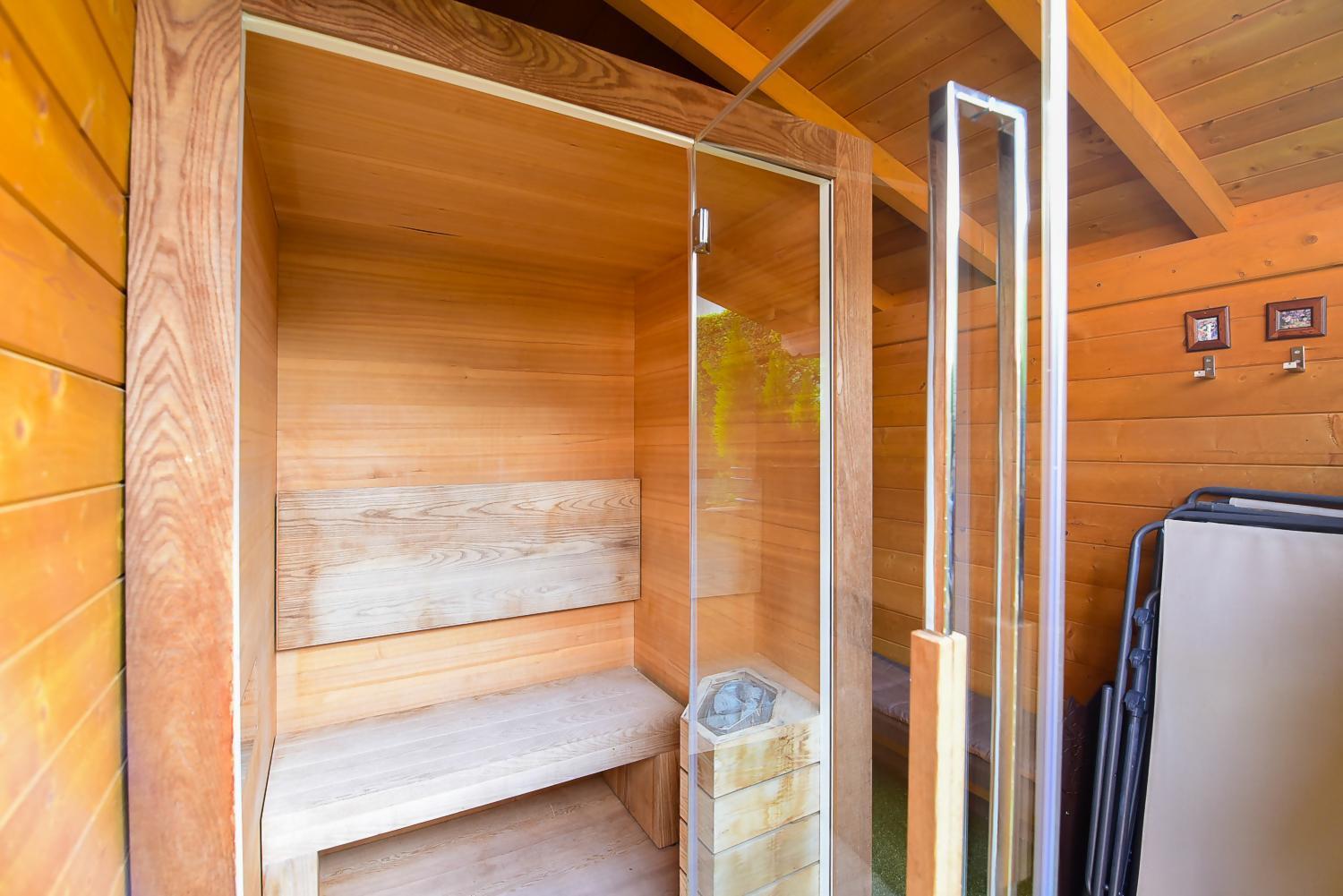 Jane E Jolie Holiday Home Private Swimming Pool 발브로나 외부 사진