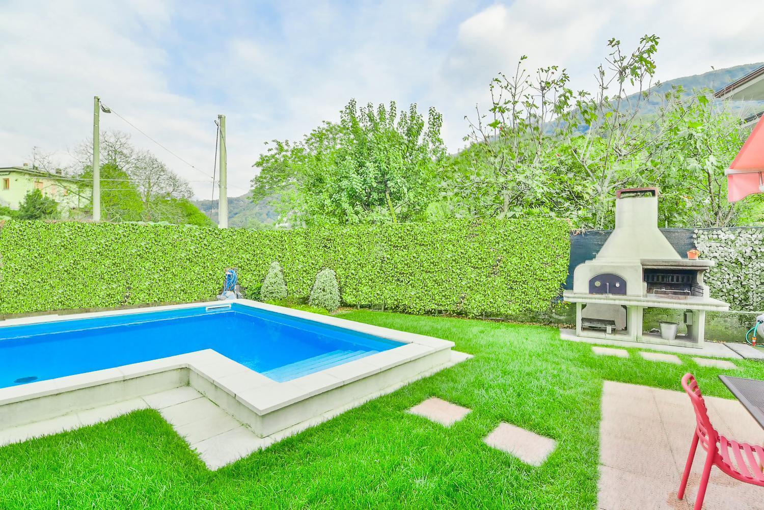 Jane E Jolie Holiday Home Private Swimming Pool 발브로나 외부 사진