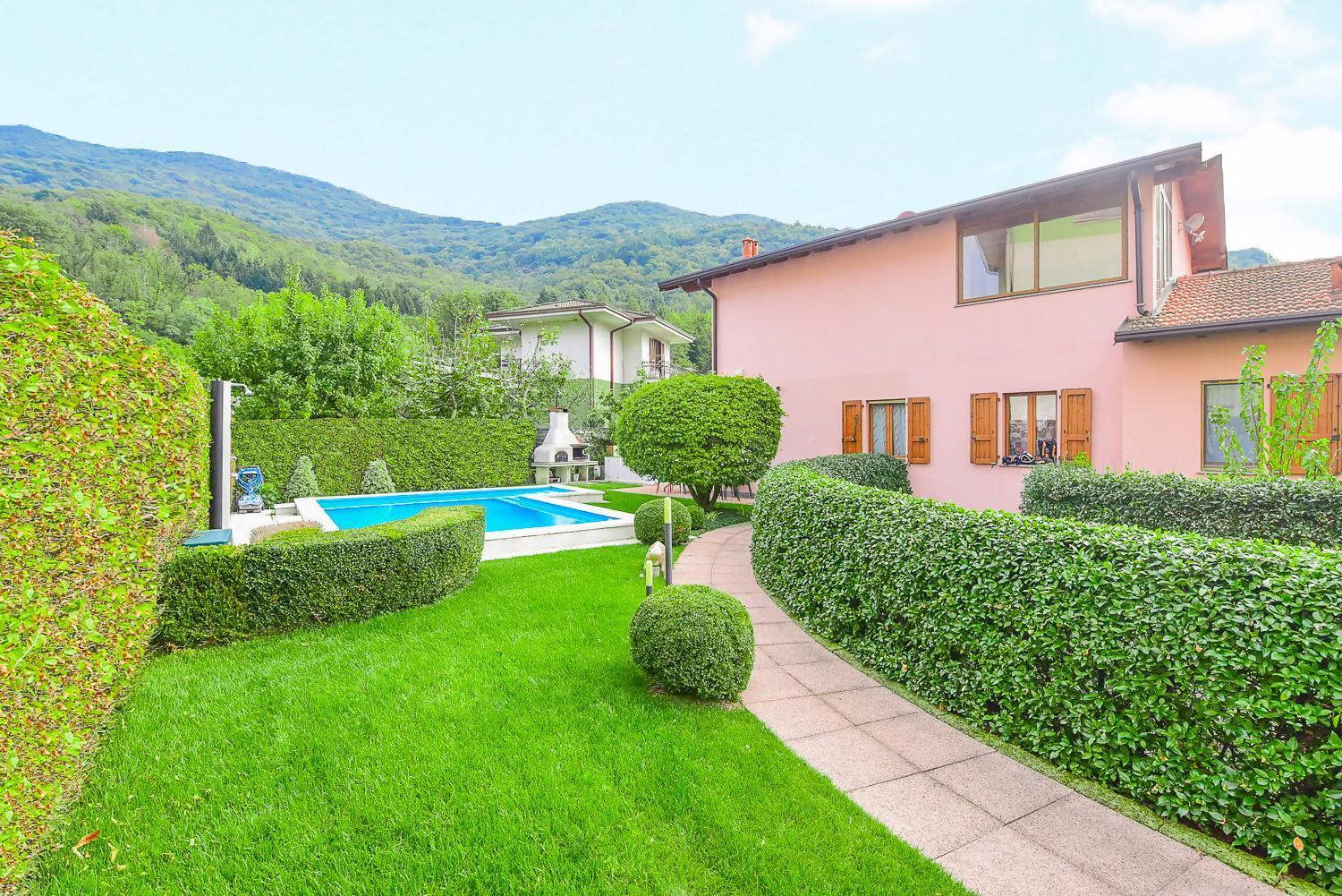 Jane E Jolie Holiday Home Private Swimming Pool 발브로나 외부 사진